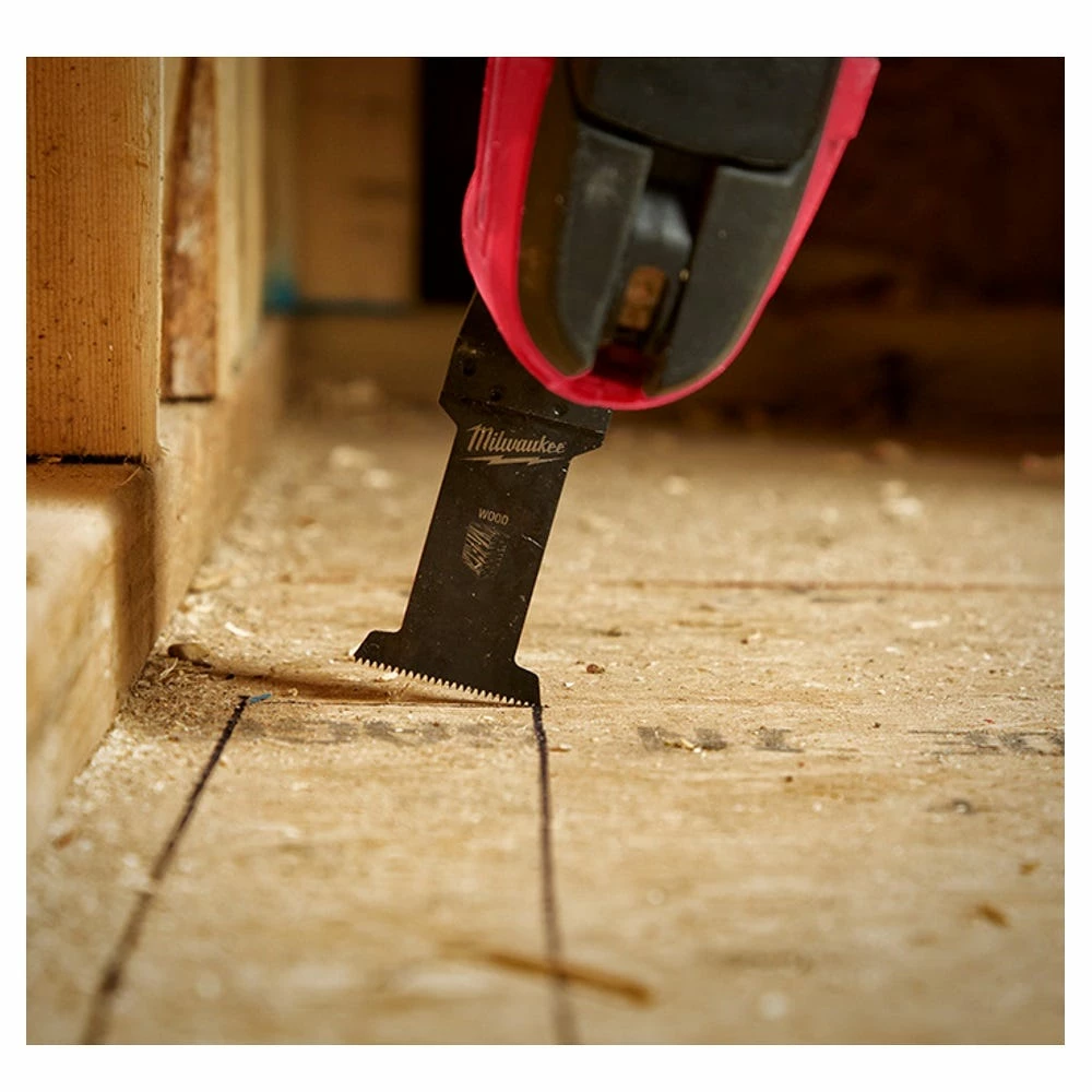 Milwaukee® Open-Lok™ 1-3/8" HCS Wood Blade, 1 Pack - 49-25-1101 - Blades & Knives 8 Milwaukee® Open-Lok™ 1-3/8" HCS Wood Blade, 1 Pack - 49-25-1101 - Blades & Knives - Image 6